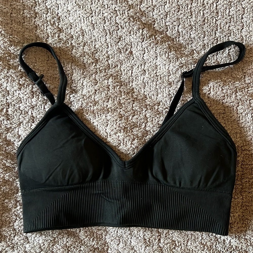 Lululemon Ebb to Street Bra